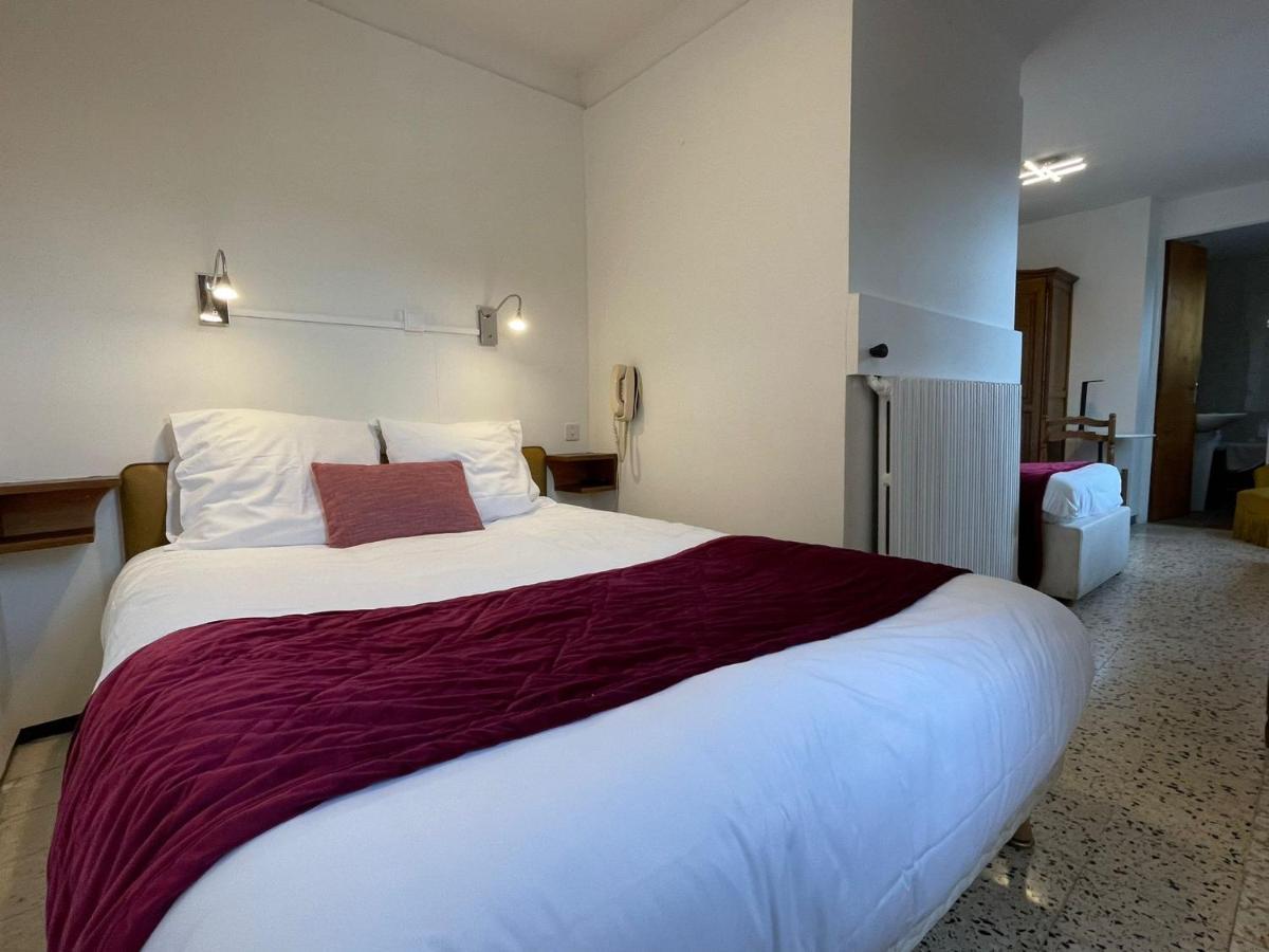 רוגו Auberge Du Point Sublime מראה חיצוני תמונה