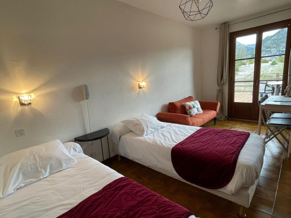 רוגו Auberge Du Point Sublime מראה חיצוני תמונה
