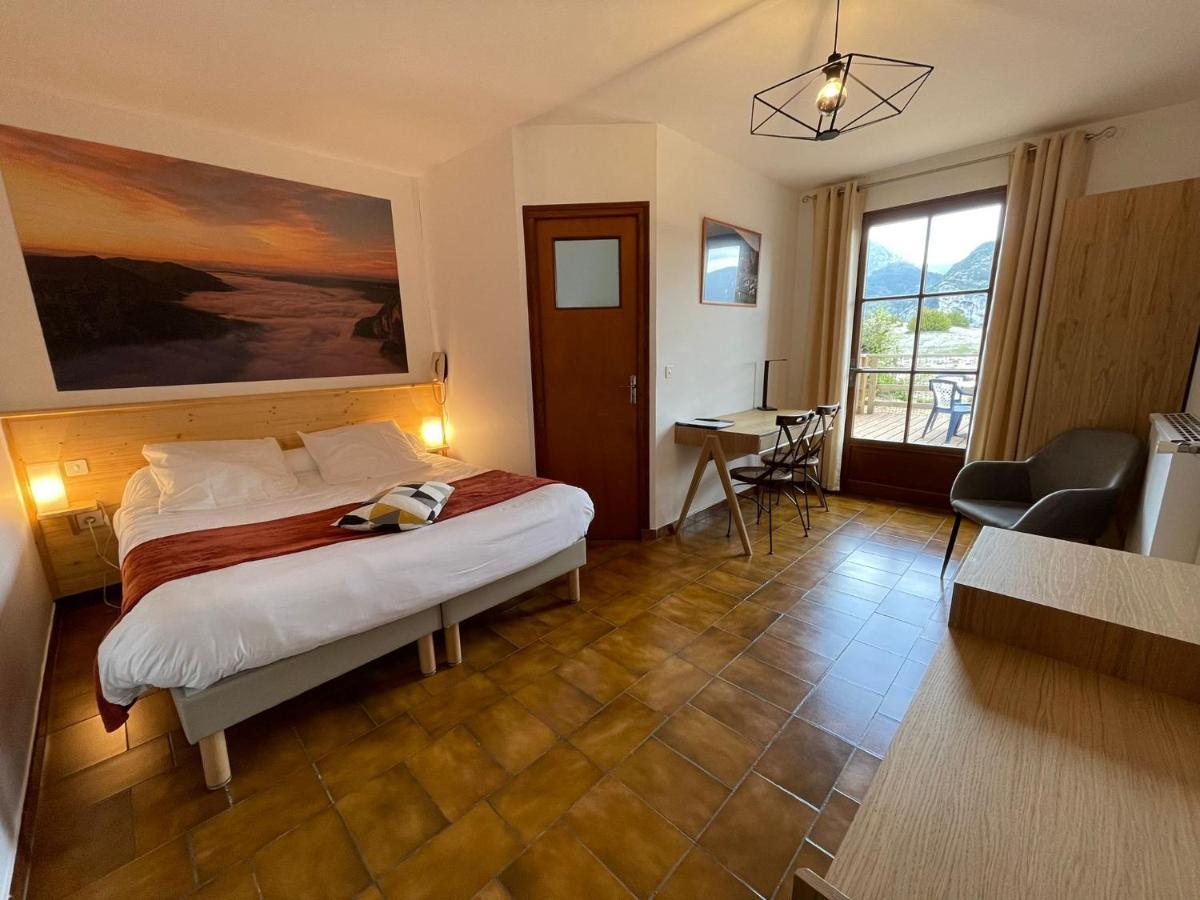 רוגו Auberge Du Point Sublime מראה חיצוני תמונה