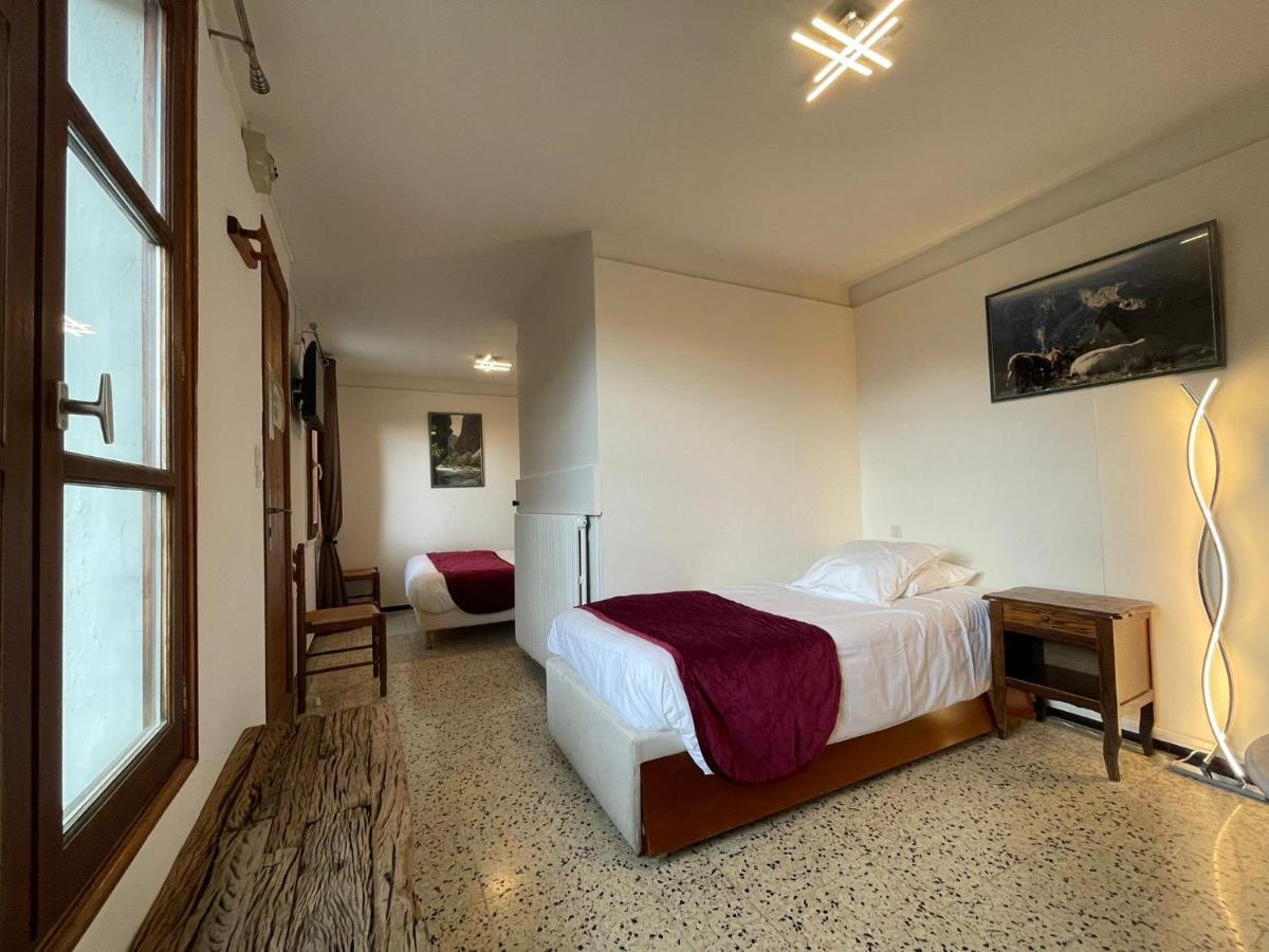 רוגו Auberge Du Point Sublime מראה חיצוני תמונה