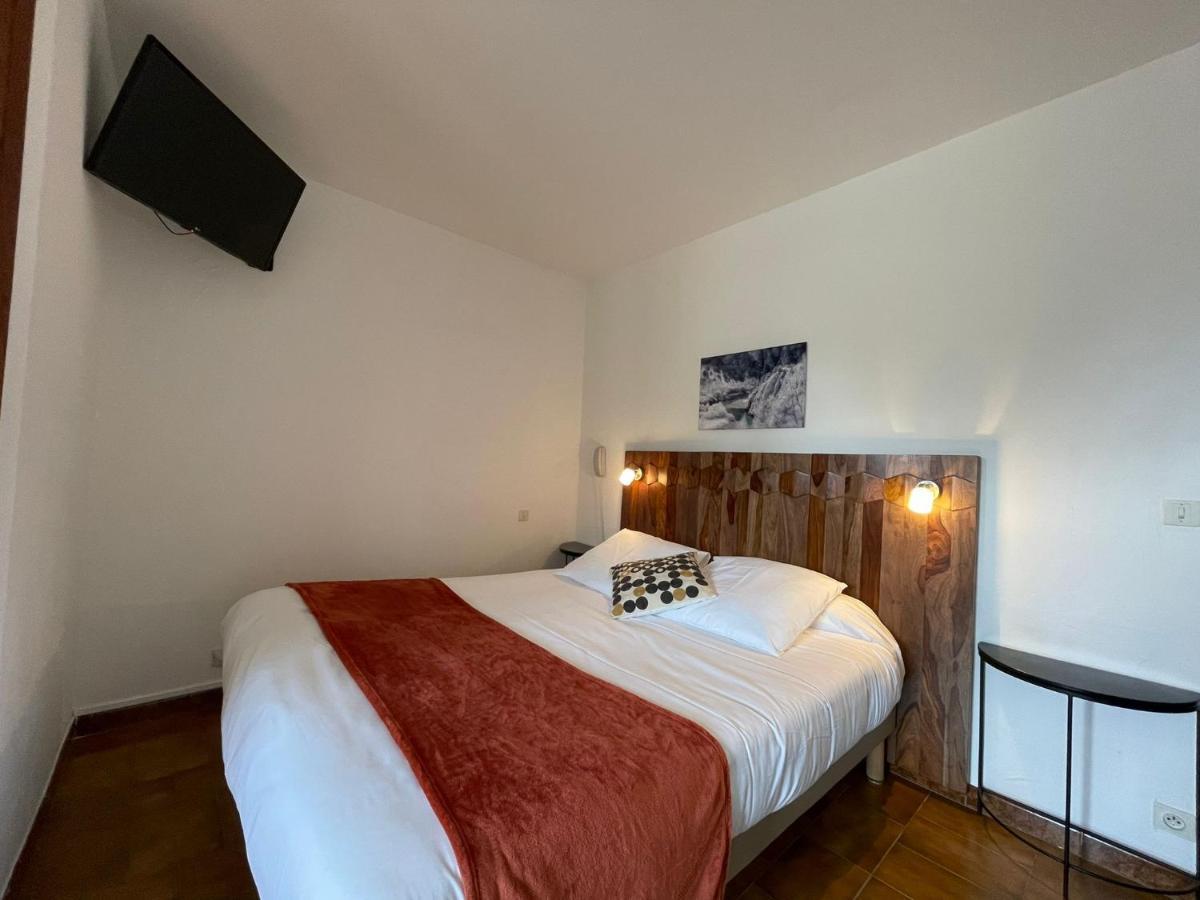רוגו Auberge Du Point Sublime מראה חיצוני תמונה